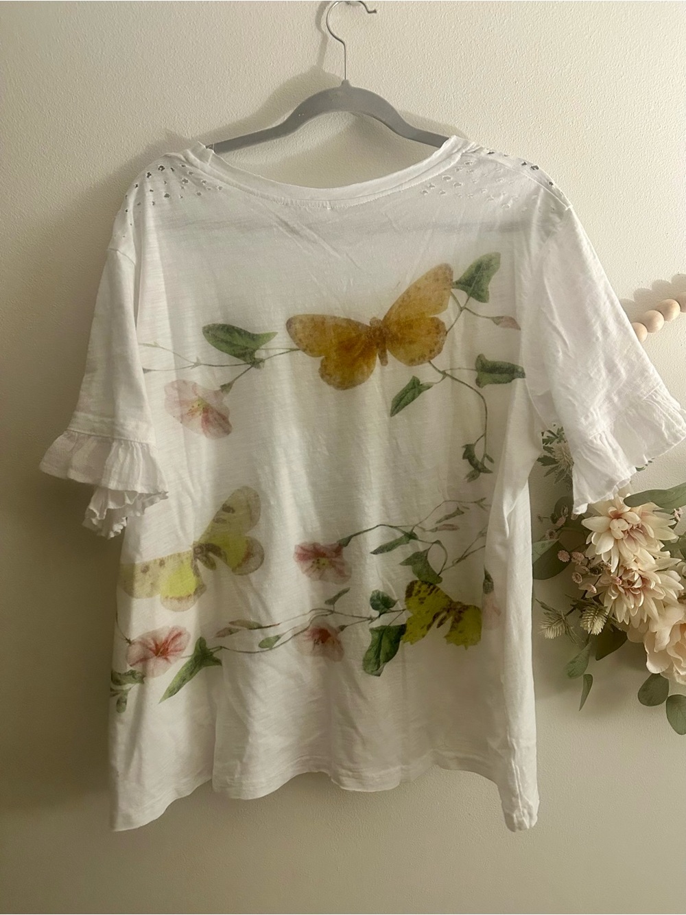 NWT White Floral Butterfly Ruffle-Sleeve Tee-S - Picture 3 of 7